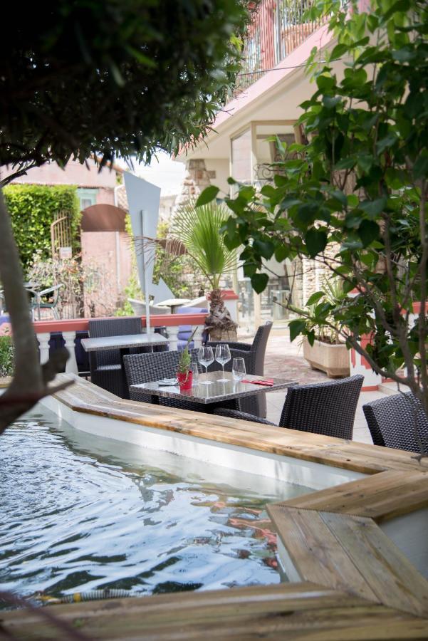 Hotel Restaurant Mon Auberge Lunel  Εξωτερικό φωτογραφία