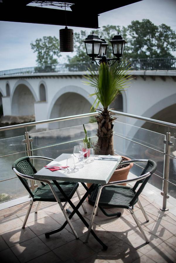 Hotel Restaurant Mon Auberge Lunel  Εξωτερικό φωτογραφία